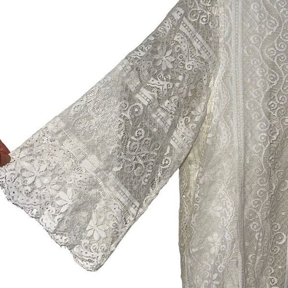 Chico's Womens V-Neck 3/4 Sleeve Lace Scallop Pullover Lined Blouse White Size 2 - Picture 4 of 7